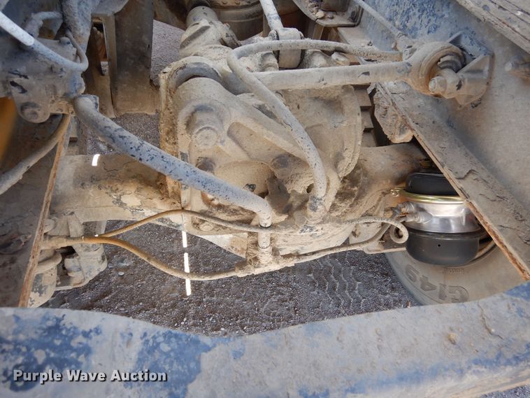 image for item DR1171 1993 Mack DM690S  ready mix truck