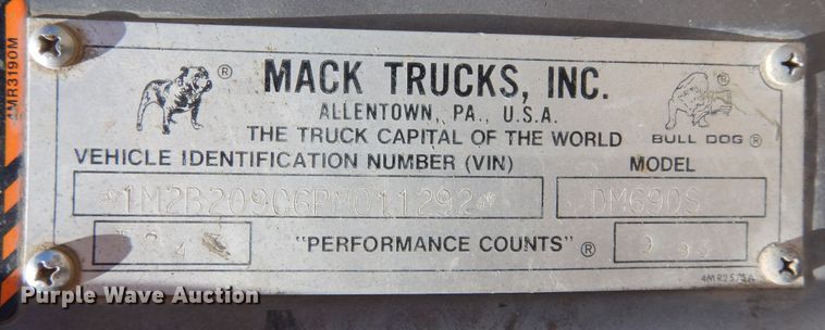 image for item DR1171 1993 Mack DM690S  ready mix truck