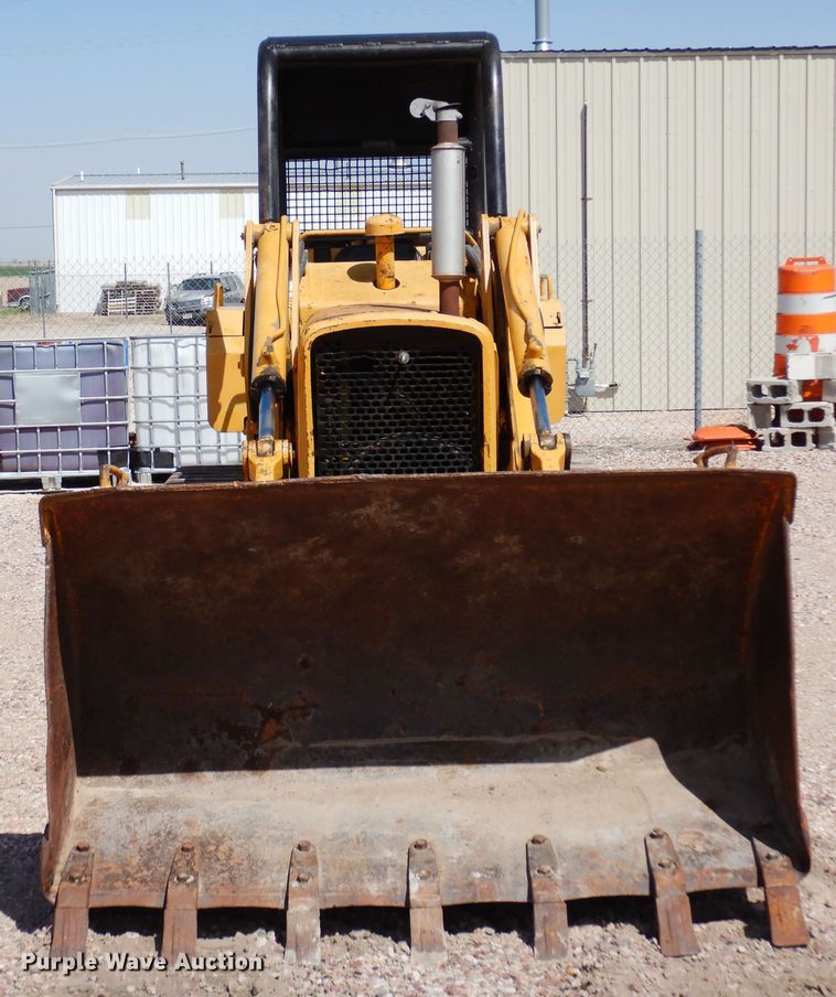 image for item DR1181 1980 John Deere 450C  track loader