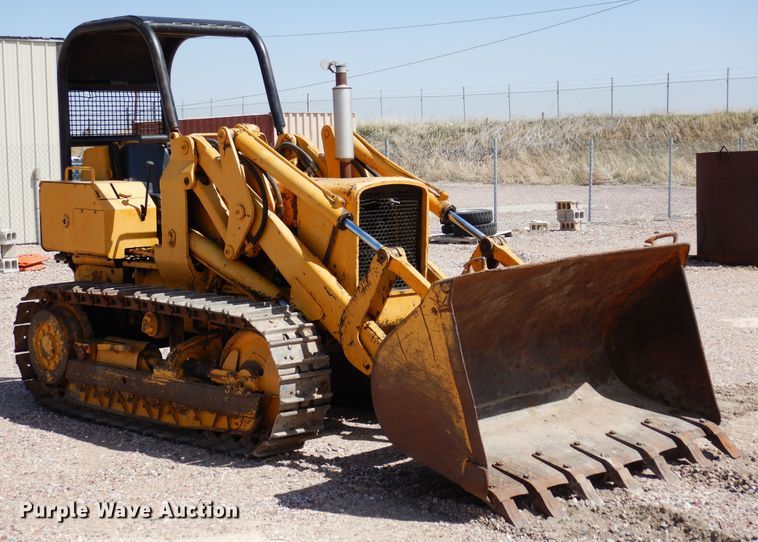 image for item DR1181 1980 John Deere 450C  track loader