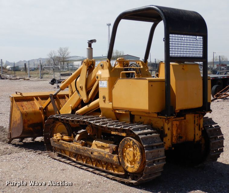 image for item DR1181 1980 John Deere 450C  track loader