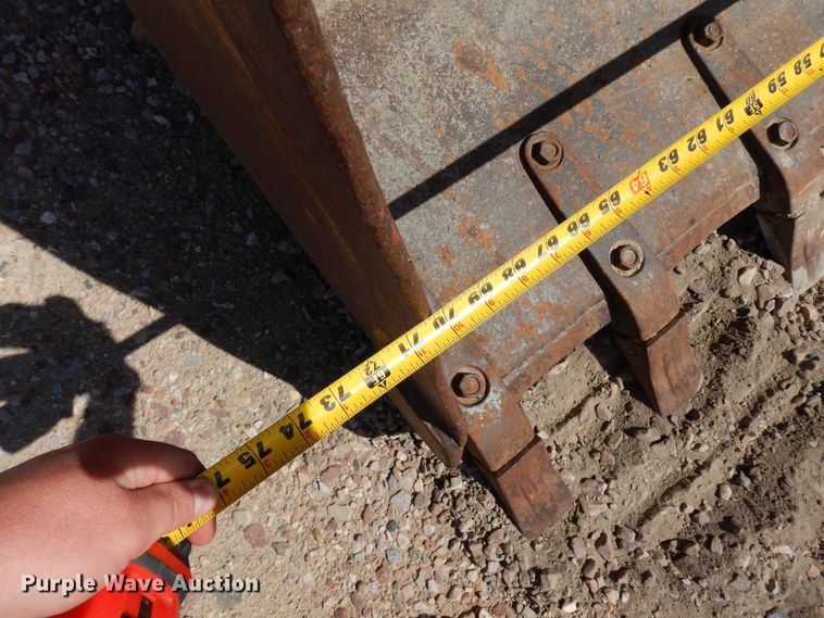 image for item DR1181 1980 John Deere 450C  track loader