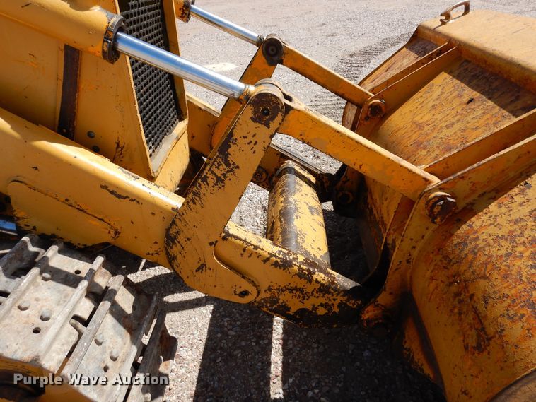 image for item DR1181 1980 John Deere 450C  track loader