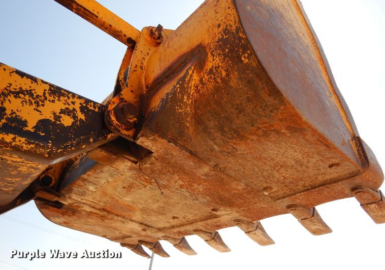 image for item DR1181 1980 John Deere 450C  track loader