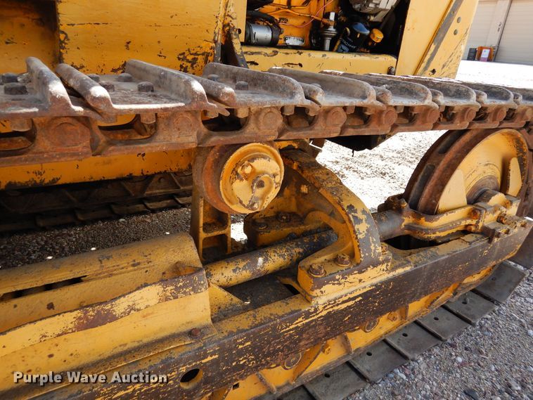 image for item DR1181 1980 John Deere 450C  track loader