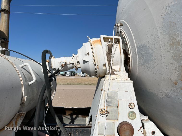 image for item DR1367 1993 Mack DM690S  ready mix truck