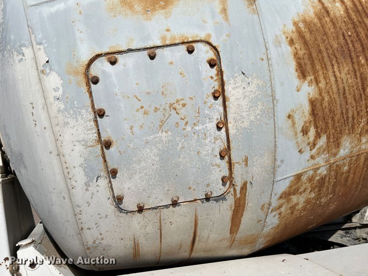 image for item DR1367 1993 Mack DM690S  ready mix truck