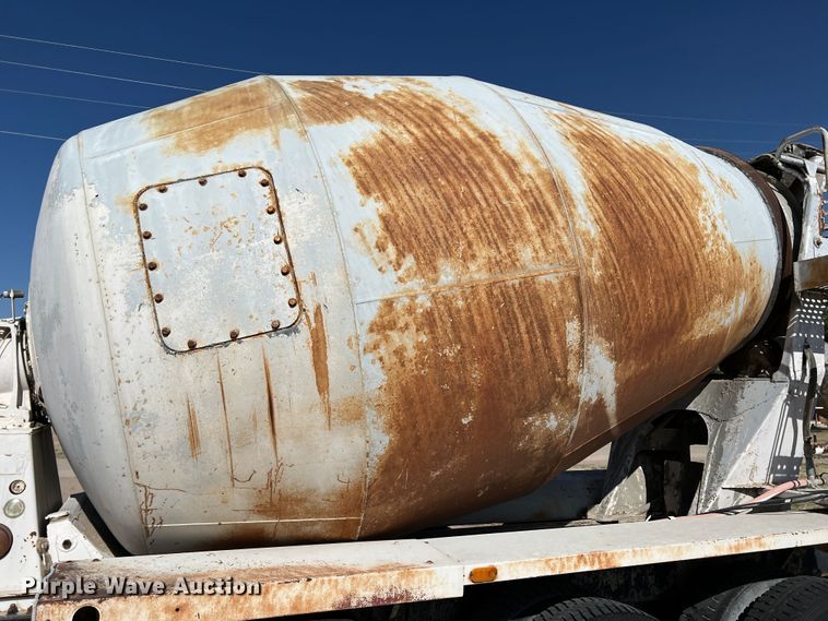 image for item DR1367 1993 Mack DM690S  ready mix truck