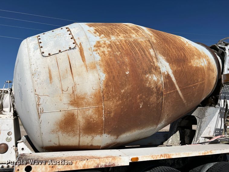 image for item DR1367 1993 Mack DM690S  ready mix truck