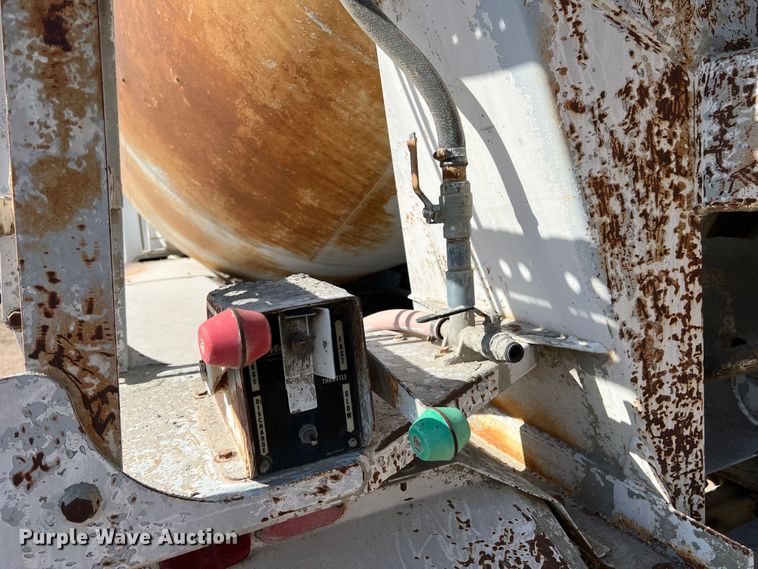 image for item DR1367 1993 Mack DM690S  ready mix truck