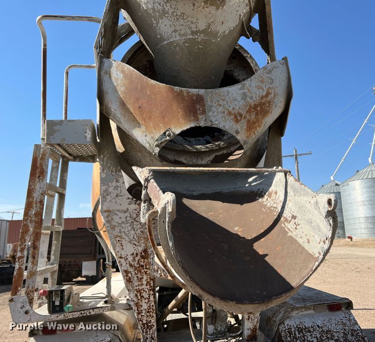 image for item DR1367 1993 Mack DM690S  ready mix truck