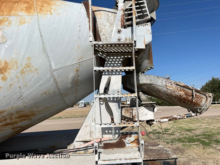 image for item DR1367 1993 Mack DM690S  ready mix truck