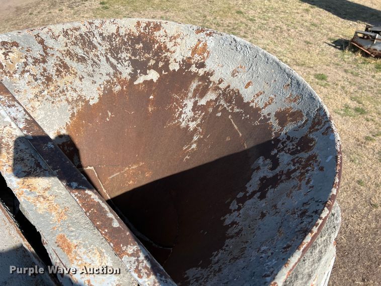 image for item DR1367 1993 Mack DM690S  ready mix truck