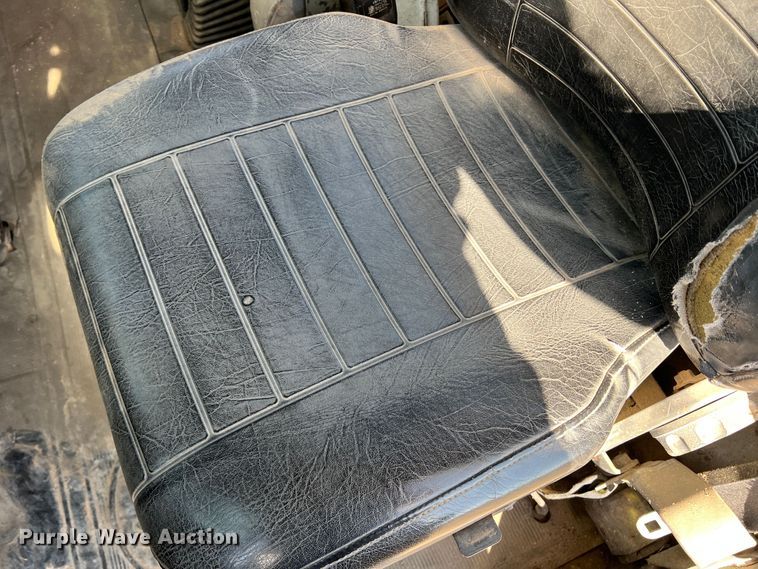 image for item DR1367 1993 Mack DM690S  ready mix truck