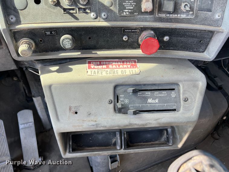 image for item DR1367 1993 Mack DM690S  ready mix truck