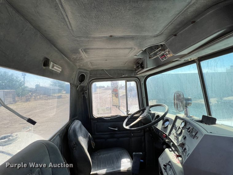 image for item DR1367 1993 Mack DM690S  ready mix truck