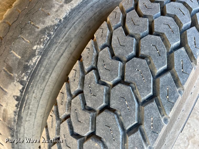 image for item DR1367 1993 Mack DM690S  ready mix truck