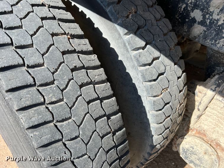 image for item DR1367 1993 Mack DM690S  ready mix truck