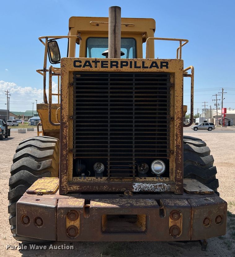 image for item DR1371 1983 Caterpillar 966D  wheel loader