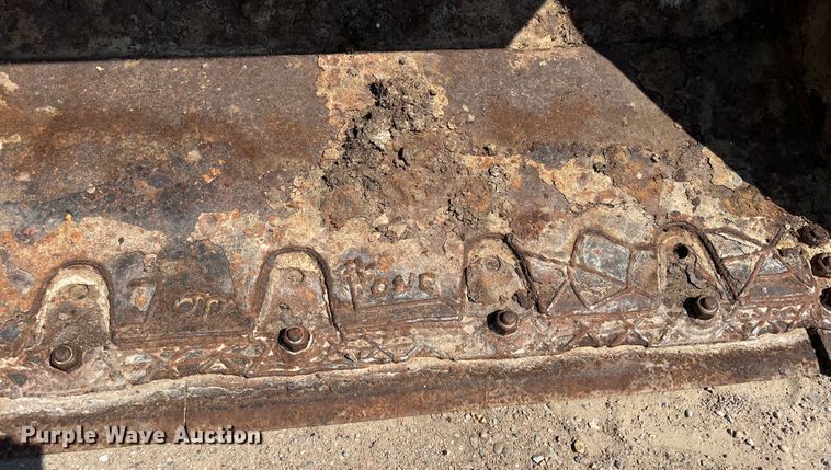 image for item DR1371 1983 Caterpillar 966D  wheel loader