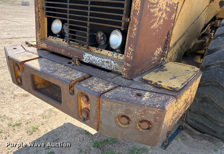 image for item DR1371 1983 Caterpillar 966D  wheel loader