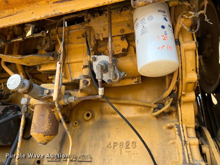 image for item DR1371 1983 Caterpillar 966D  wheel loader