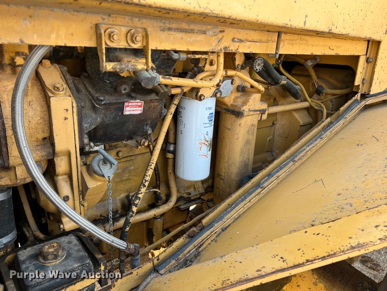 image for item DR1371 1983 Caterpillar 966D  wheel loader