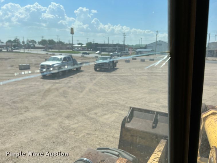 image for item DR1371 1983 Caterpillar 966D  wheel loader