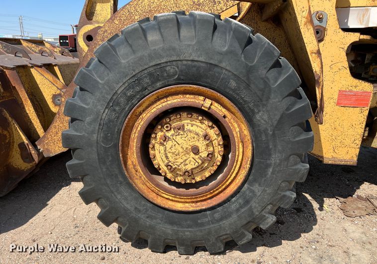 image for item DR1371 1983 Caterpillar 966D  wheel loader