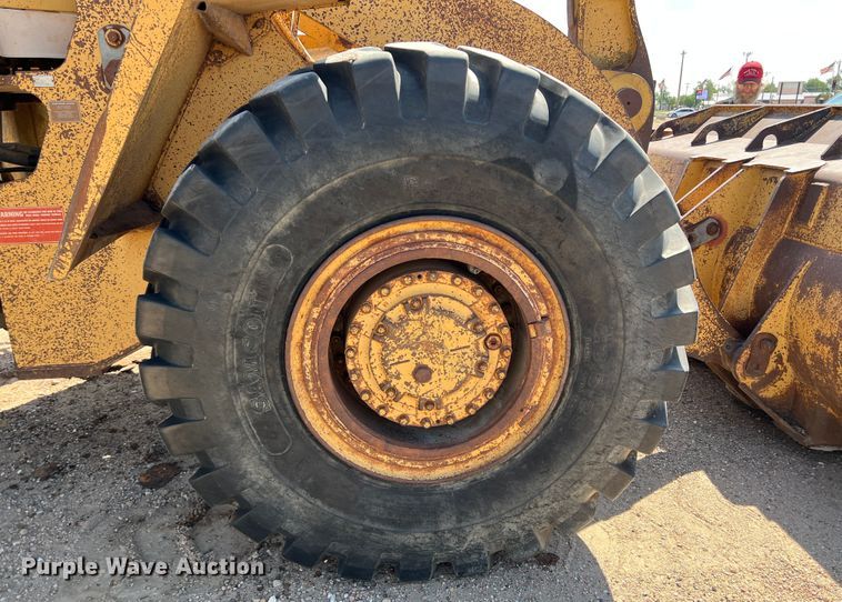 image for item DR1371 1983 Caterpillar 966D  wheel loader
