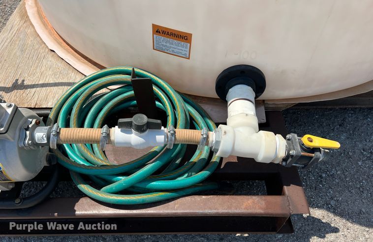 image for item DR1477 Poly tank