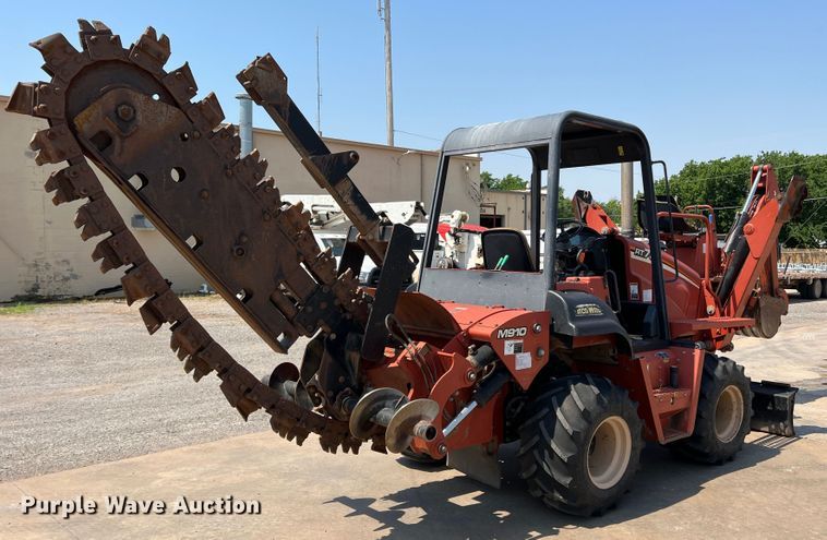 image for item DR1478 2006 Ditch Witch RT75  trencher