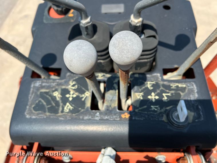 image for item DR1478 2006 Ditch Witch RT75  trencher