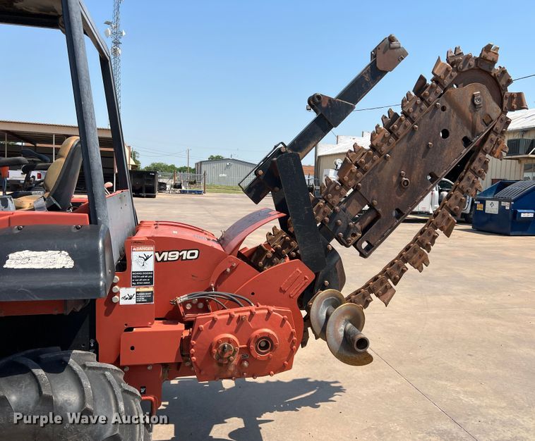 image for item DR1478 2006 Ditch Witch RT75  trencher