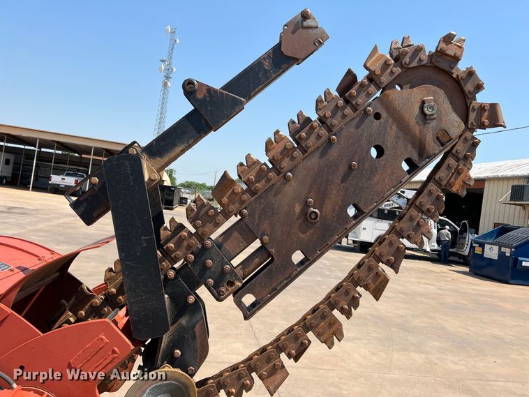 image for item DR1478 2006 Ditch Witch RT75  trencher