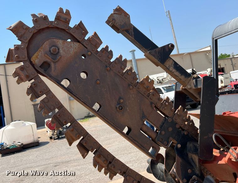 image for item DR1478 2006 Ditch Witch RT75  trencher