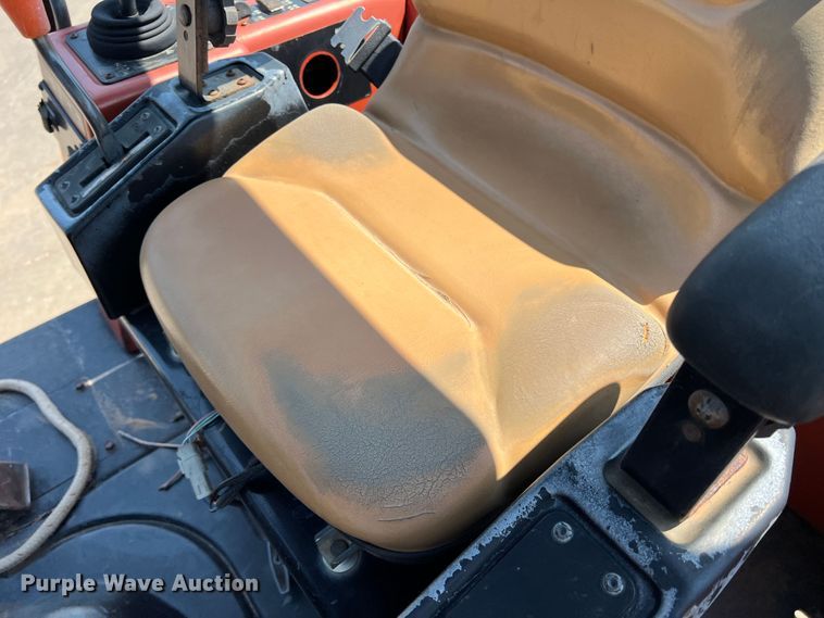 image for item DR1478 2006 Ditch Witch RT75  trencher