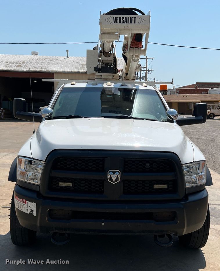 image for item DR1479 2017 Dodge Ram 5500HD  bucket truck
