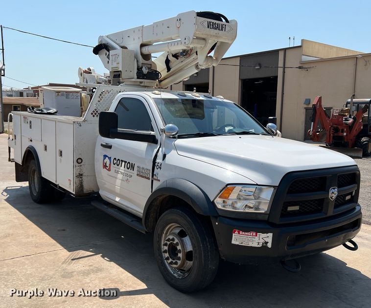 image for item DR1479 2017 Dodge Ram 5500HD  bucket truck