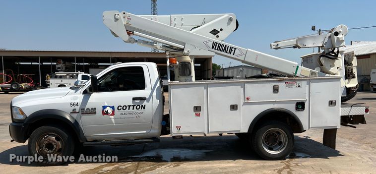 image for item DR1479 2017 Dodge Ram 5500HD  bucket truck
