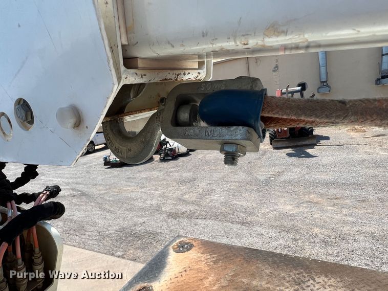 image for item DR1479 2017 Dodge Ram 5500HD  bucket truck