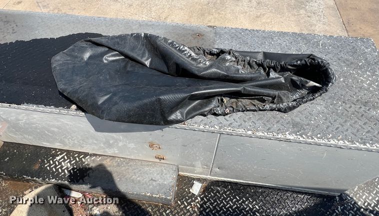 image for item DR1479 2017 Dodge Ram 5500HD  bucket truck