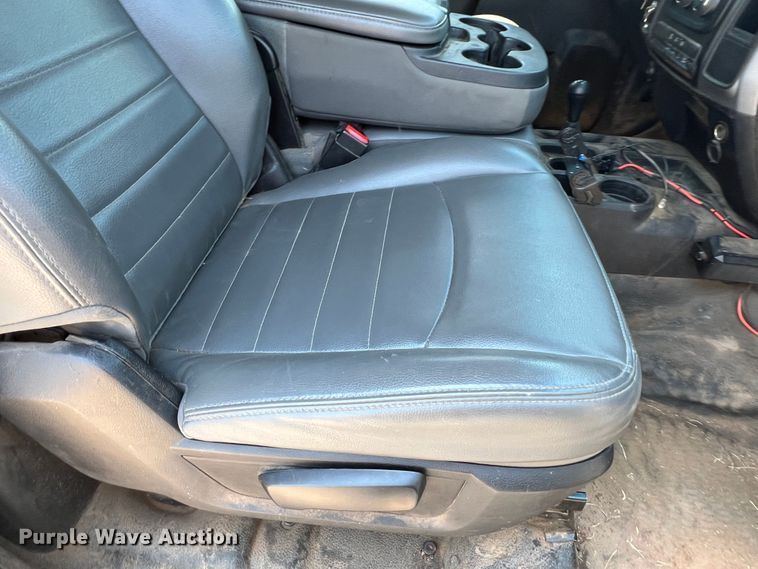 image for item DR1479 2017 Dodge Ram 5500HD  bucket truck