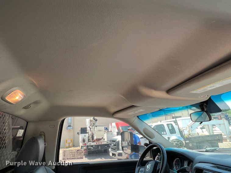 image for item DR1479 2017 Dodge Ram 5500HD  bucket truck