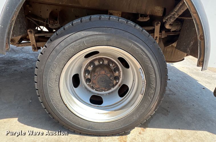 image for item DR1479 2017 Dodge Ram 5500HD  bucket truck