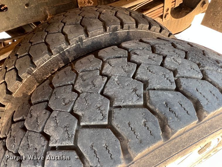 image for item DR1479 2017 Dodge Ram 5500HD  bucket truck