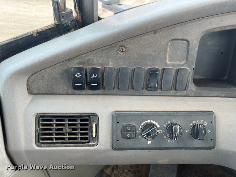 image for item DS7050 2011 Volvo A40F  haul truck