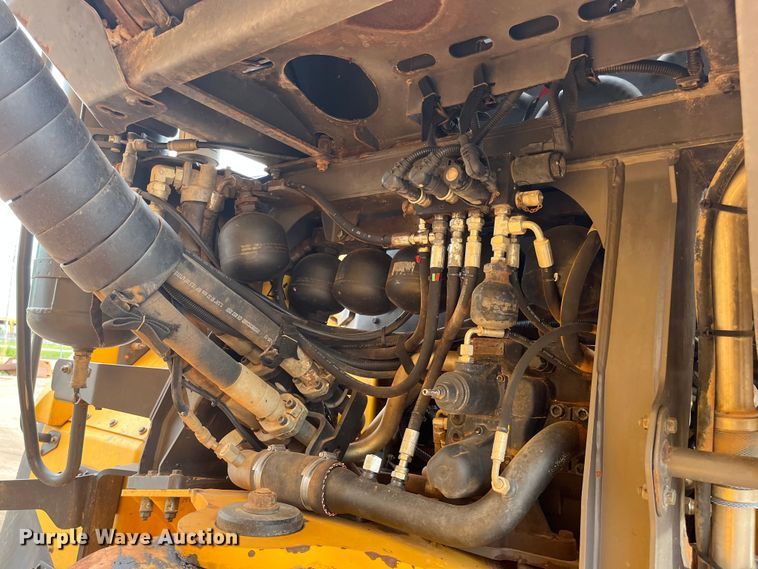 image for item DS7050 2011 Volvo A40F  haul truck