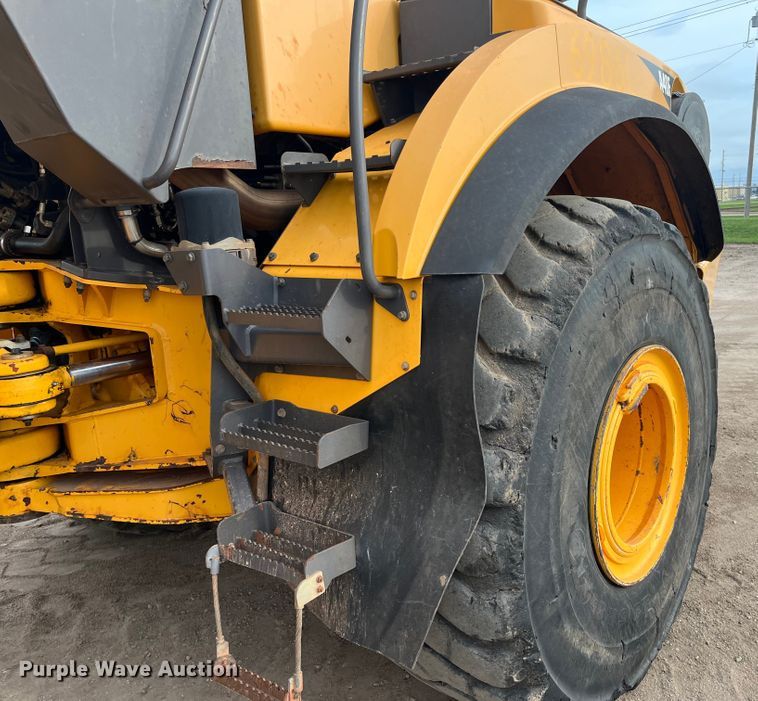 image for item DS7050 2011 Volvo A40F  haul truck