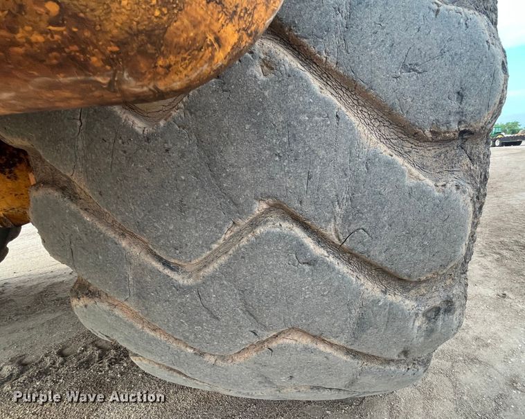 image for item DS7050 2011 Volvo A40F  haul truck